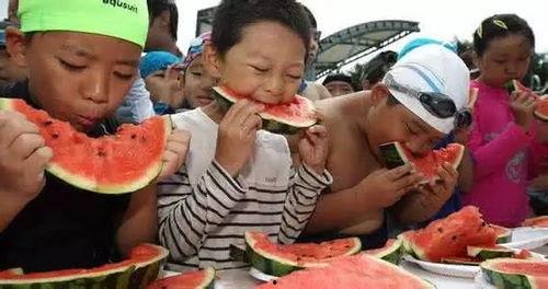 吃瓜大赛信丰,瓜香四溢，欢乐无限