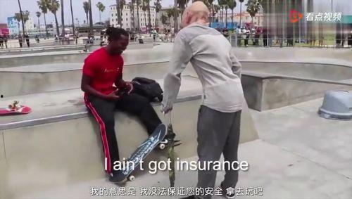 恶作剧路人吃瓜,一场意外的欢乐盛宴