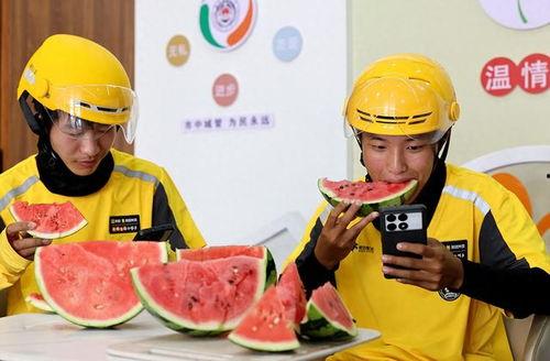 外卖吃瓜小哥,揭秘美食江湖风云录